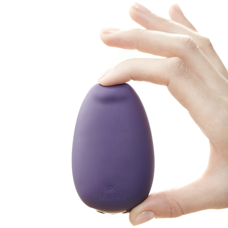 <b><font color=red><font size="4">NEW</font></FONT></b><br> JE1500<br> Je Joue<br> Mimi Soft Clitoral Vibrator<br> Black<br> <b> NO FURTHER DISCOUNTS APPLY</b> NEW JE1500 Je Joue Mimi Soft Clitoral Vibrator Black NO FURTHER DISCOUNTS APPLY